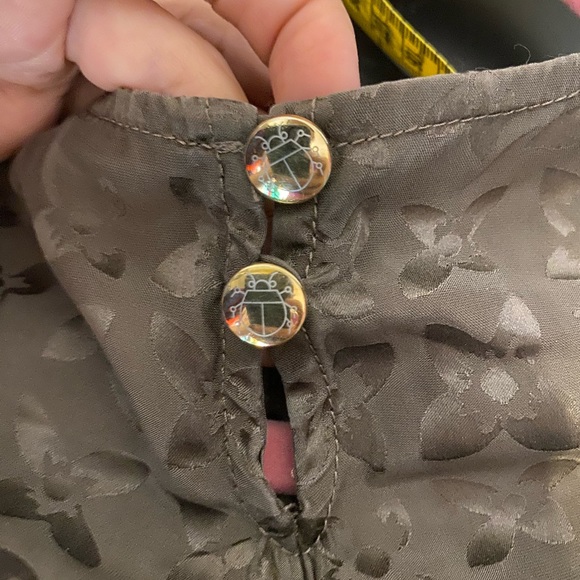 Sleeveless Top - Picture 5 of 6